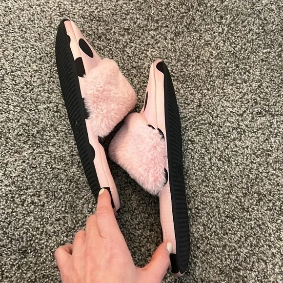 VICTORIA SECRET Pink with Black Polkadots Slippers - Picture 5 of 7